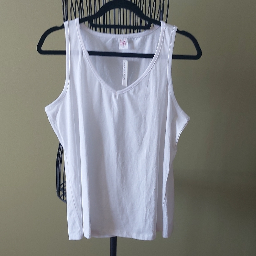 La Vie En Rose Classic White Tank Top